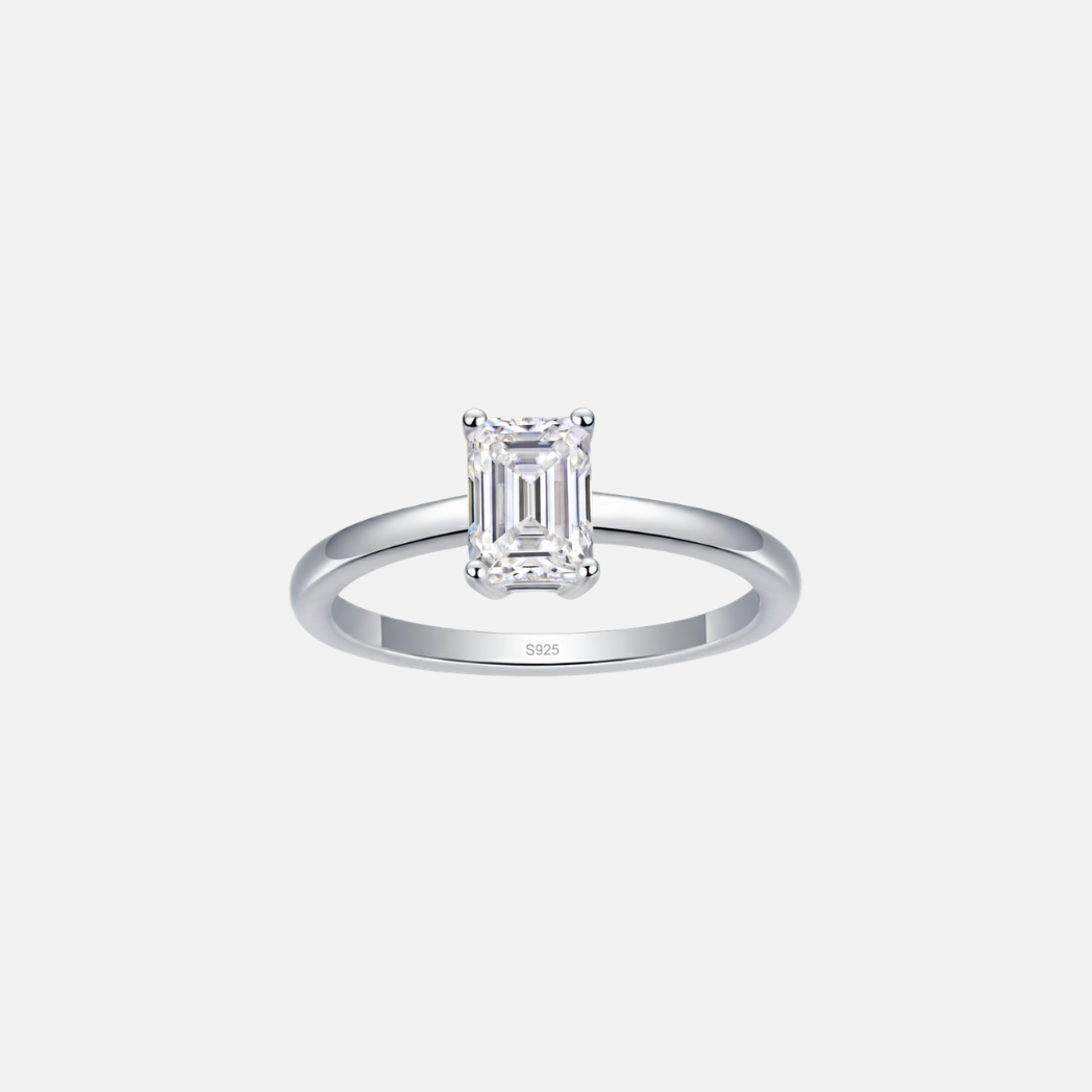 Bague "Emeraude" solitaire